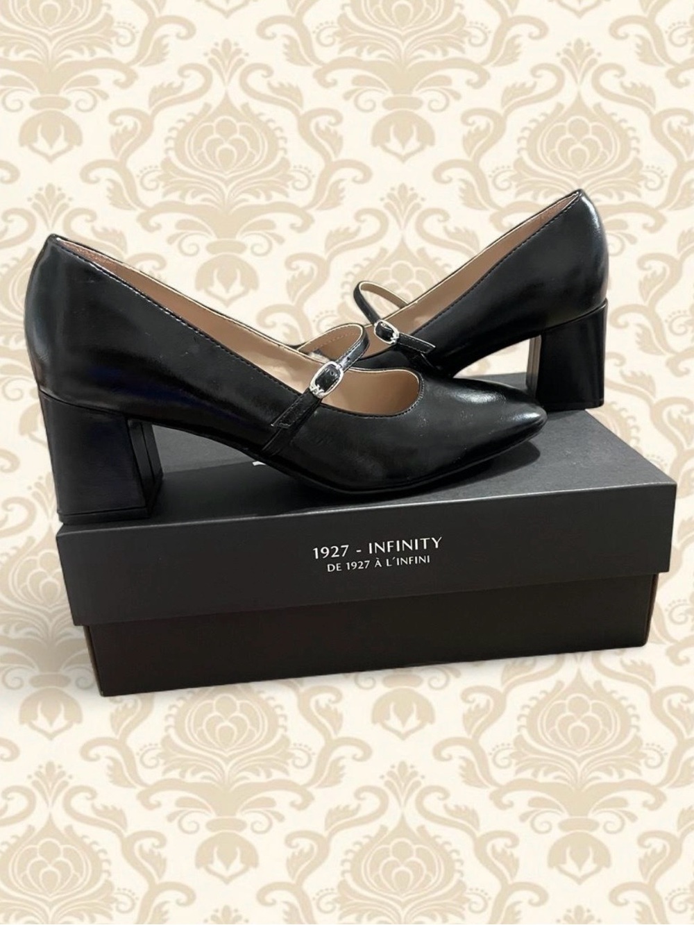 Naturalizer Black Mary Jane Block Heel Pumps